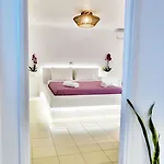 Mykonian Breeze Áno Merá