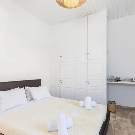 Mykonian Breeze Apartment
