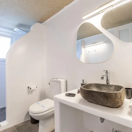 Mykonian Breeze Ano Mera