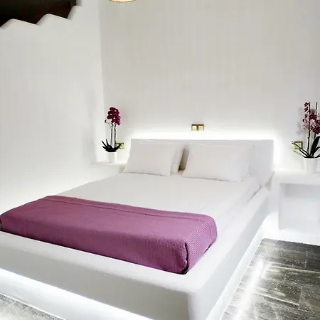 Mykonian Breeze Ano Mera