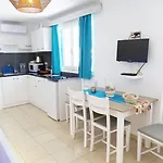 Mykonian Breeze Ano Mera